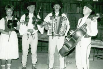 Ľudová hudba - história 5 Ľudová hudba - história 5