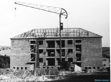 Stavba 24-bytovky Stavba 24-bytovky