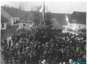 X.výročie vzniku ČSR, námestie - 1928 X.výročie vzniku ČSR, námestie - 1928
