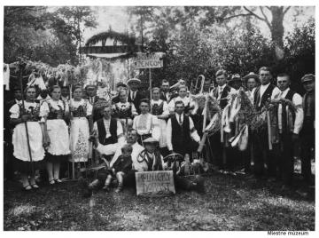 Roľnícky dorast v Turanoch, r.1930 Roľnícky dorast v Turanoch, r.1930