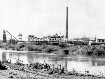 Pohľad na Drevinu - r.1977 Pohľad na Drevinu - r.1977
