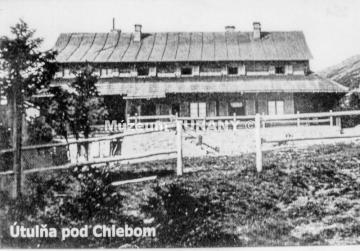Útulňa pod Chlebom - otvorená 21.12.1930 - foto r. Útulňa pod Chlebom - otvorená 21.12.1930 - foto r.