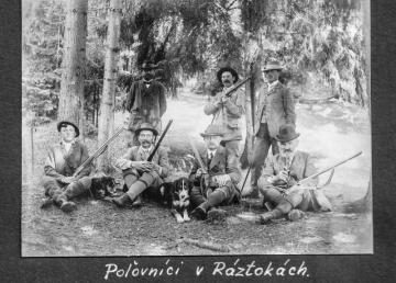 Poľovníci v Ráztokách Poľovníci v Ráztokách